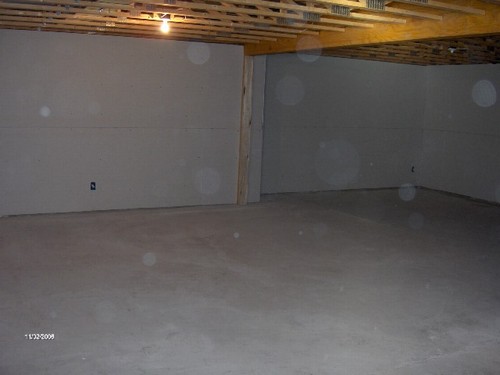 potential family room. this room is wide open.  a beam is already installed eliminating a wall.