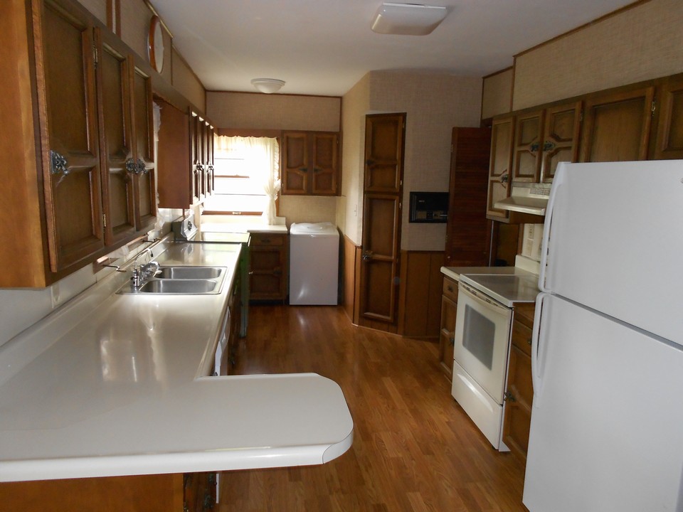 kitchen room for the laundry