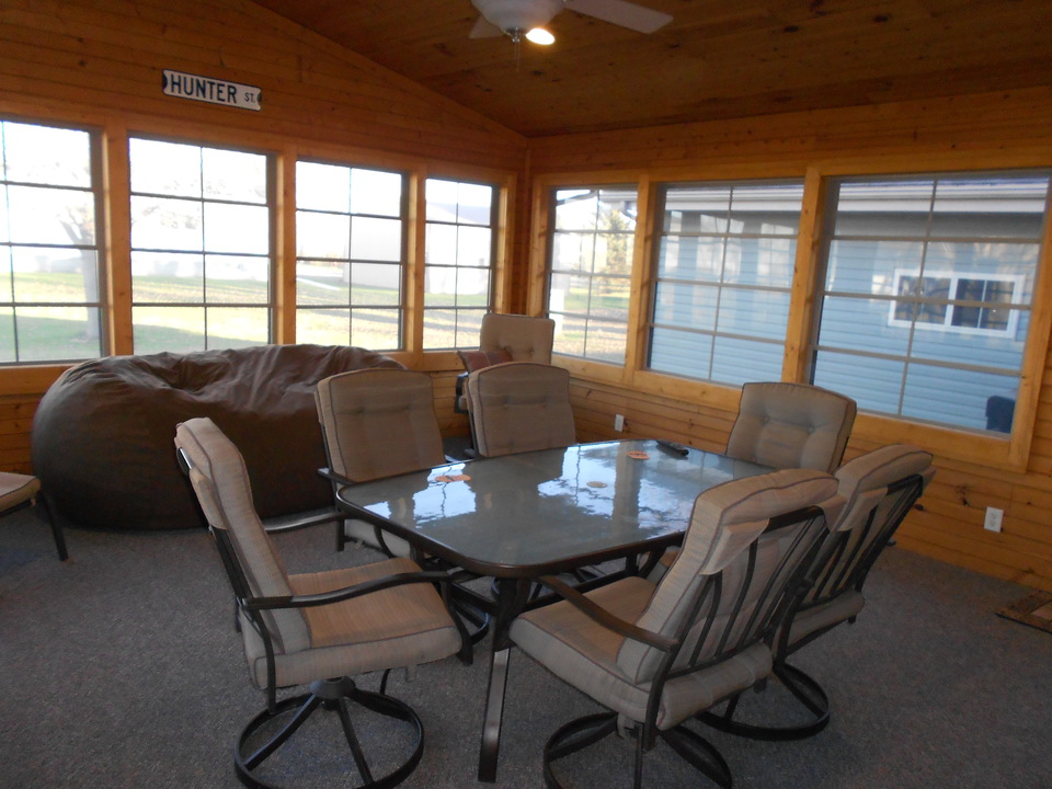 3 season porch easy breeze windows
