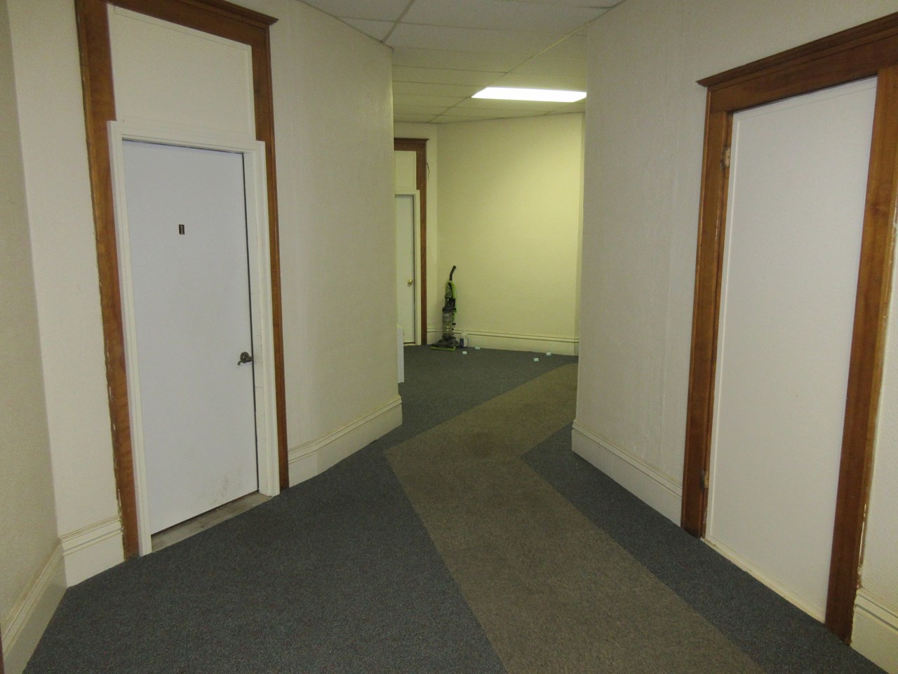 hallway to apartments 1 and 2