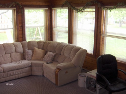 sunroom. heated and carpeted for your pleasure.