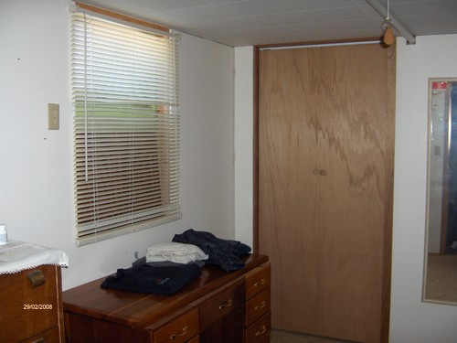 basement bedroom