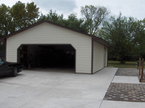 additional garage.
