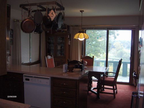 dining area to the walk out deck