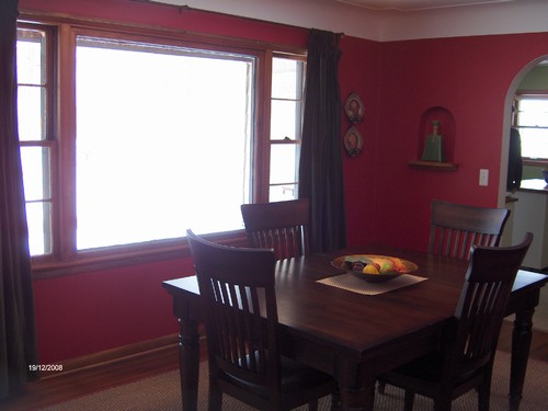 dining area. huge window for light.