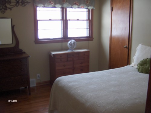 third bedroom. all 3 bedrooms are on the main floor. all have hardwood floors.