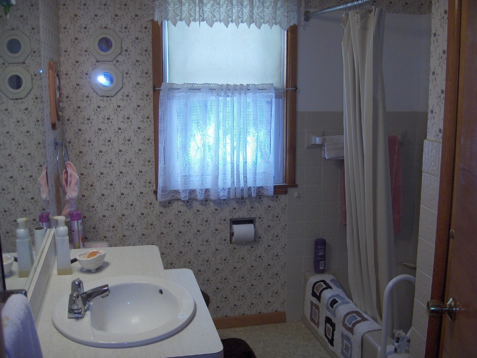 main floor bathroom
