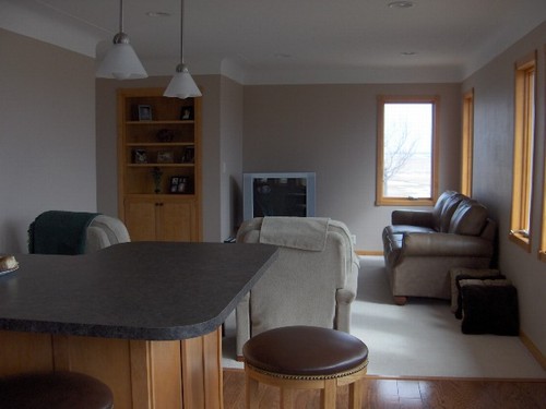 dining bar enjoy a meal or snack while watching tv.