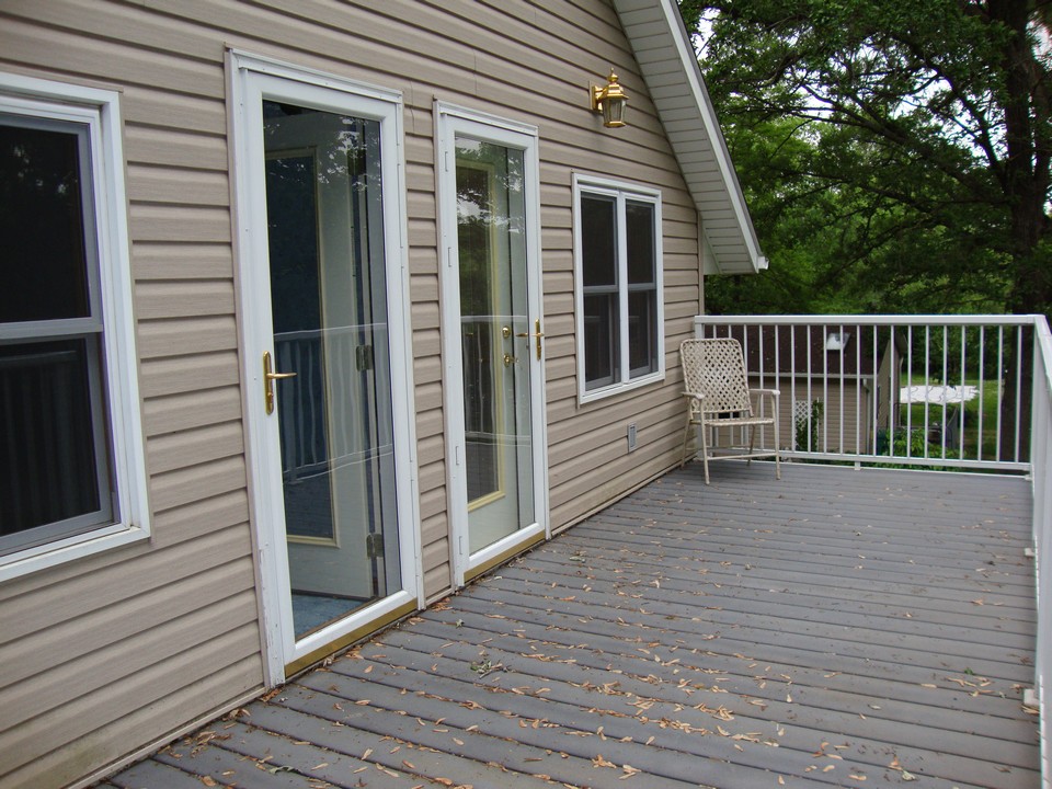 upstairs deck