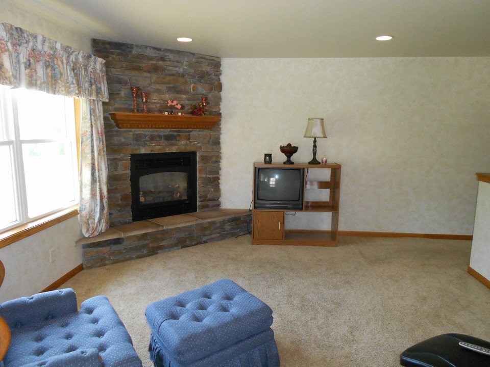 living room kozy heat gas fireplace