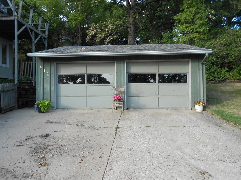 2 car garage