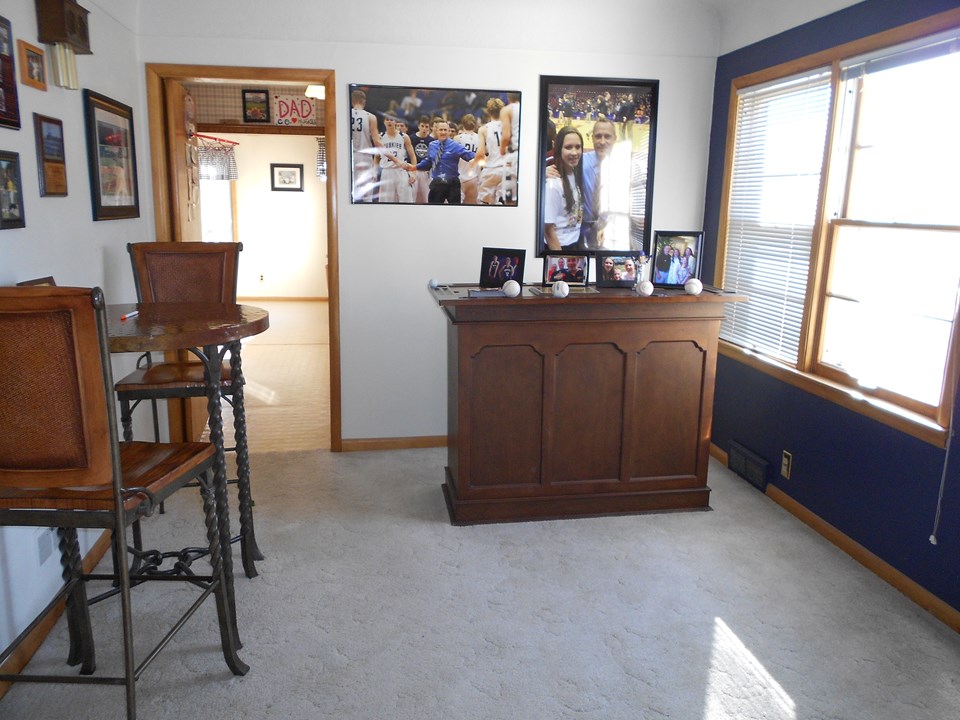 bar area off of the living room