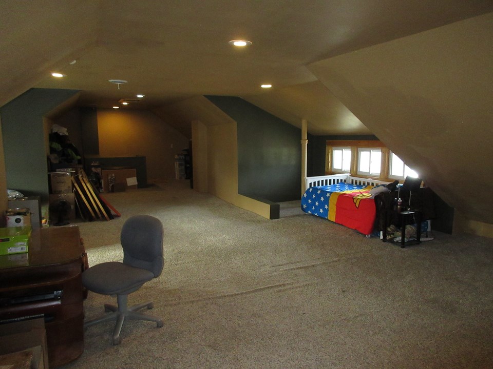 huge bonus room