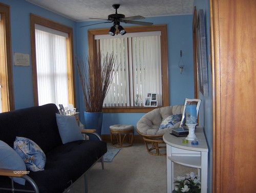 lounge area off living room