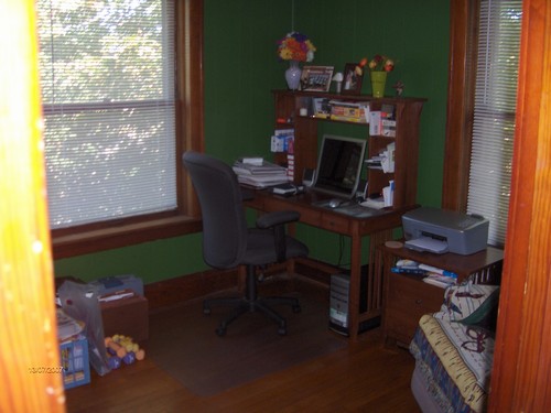 office upstairs 3rd bedroom upstairs used as office