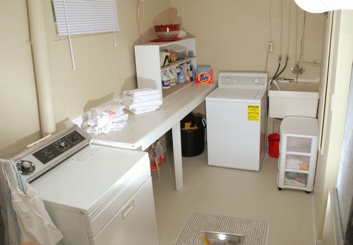 laundry room located in the basement
