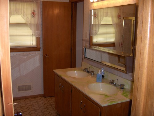 main bathroom with double sink