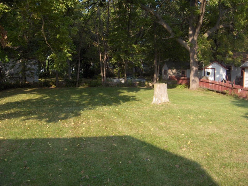 nice large yard.