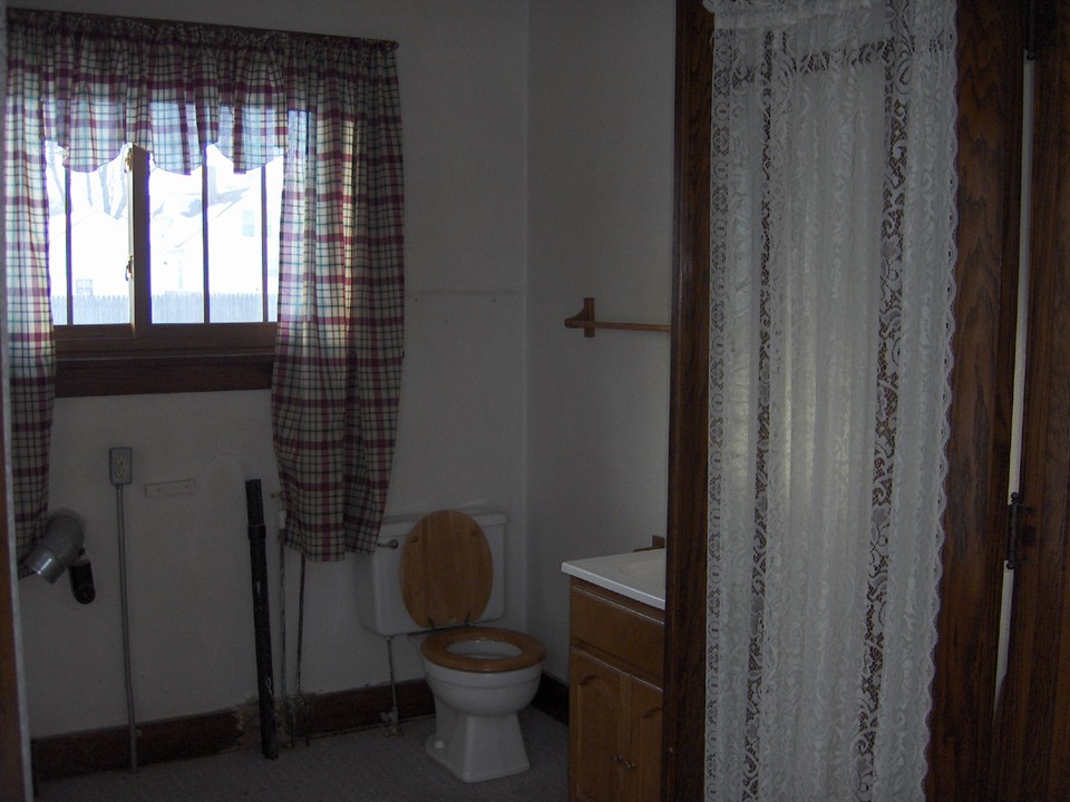 main floor bathroom and laundry area.