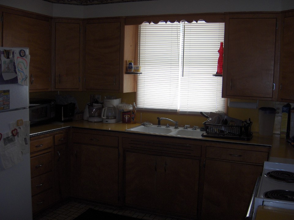 lots of storage in kitchen.