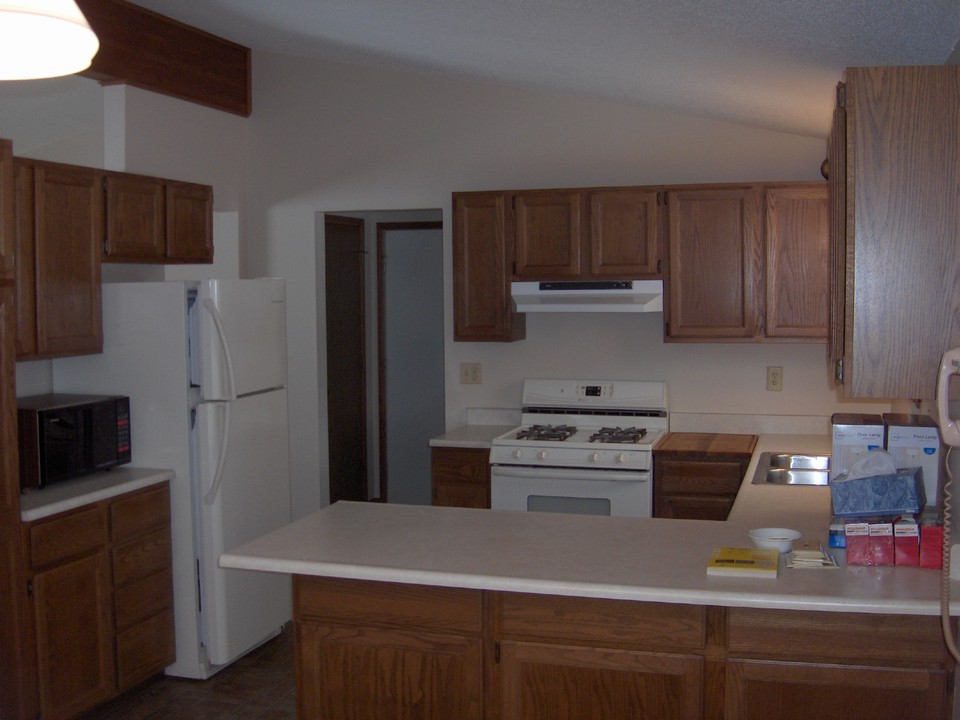 kitchen lots of storage space