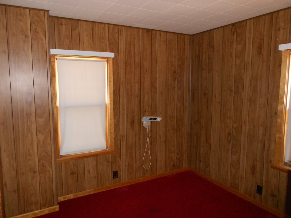 upstairs bedroom 1