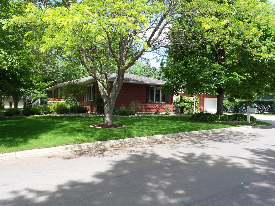 corner lot lots of curb appeal