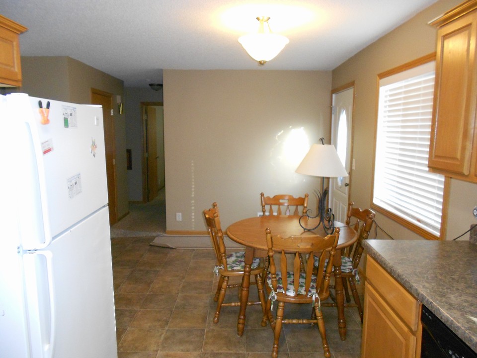 open dining room to the kitchen