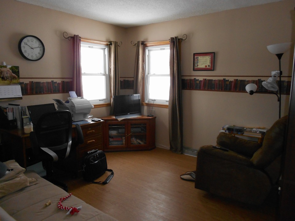 main floor bedroom or office