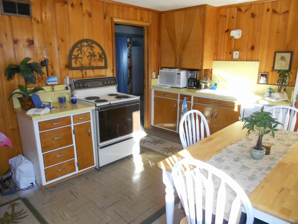 basement kitchen