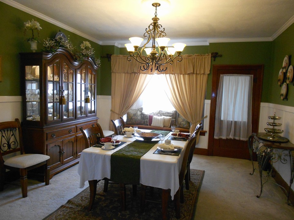 formal dining room