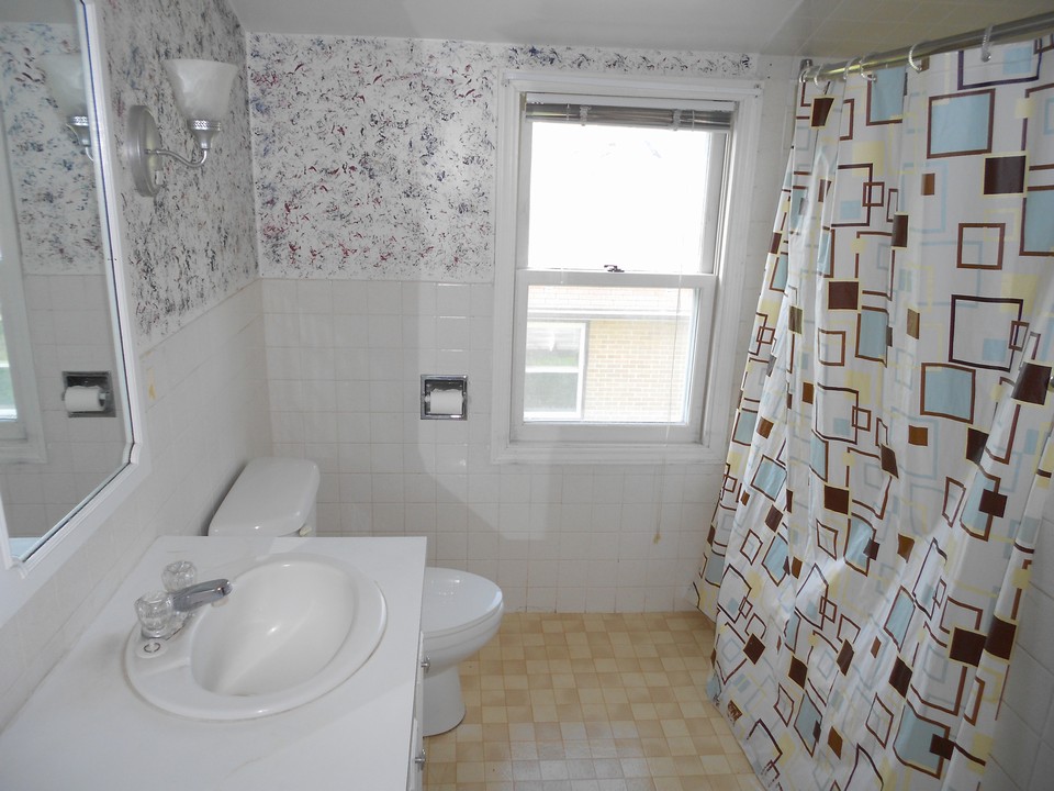 upstairs bathroom