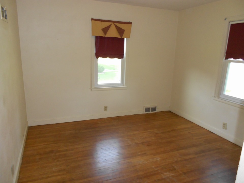main floor bedroom 1