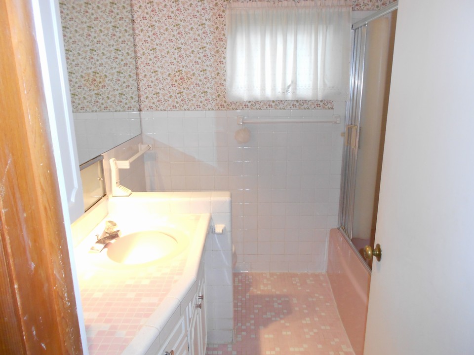 main floor bathroom