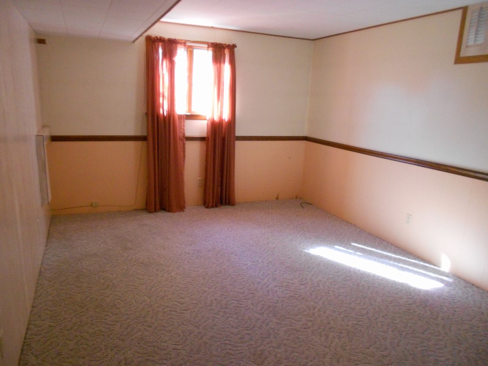 lower level bedroom