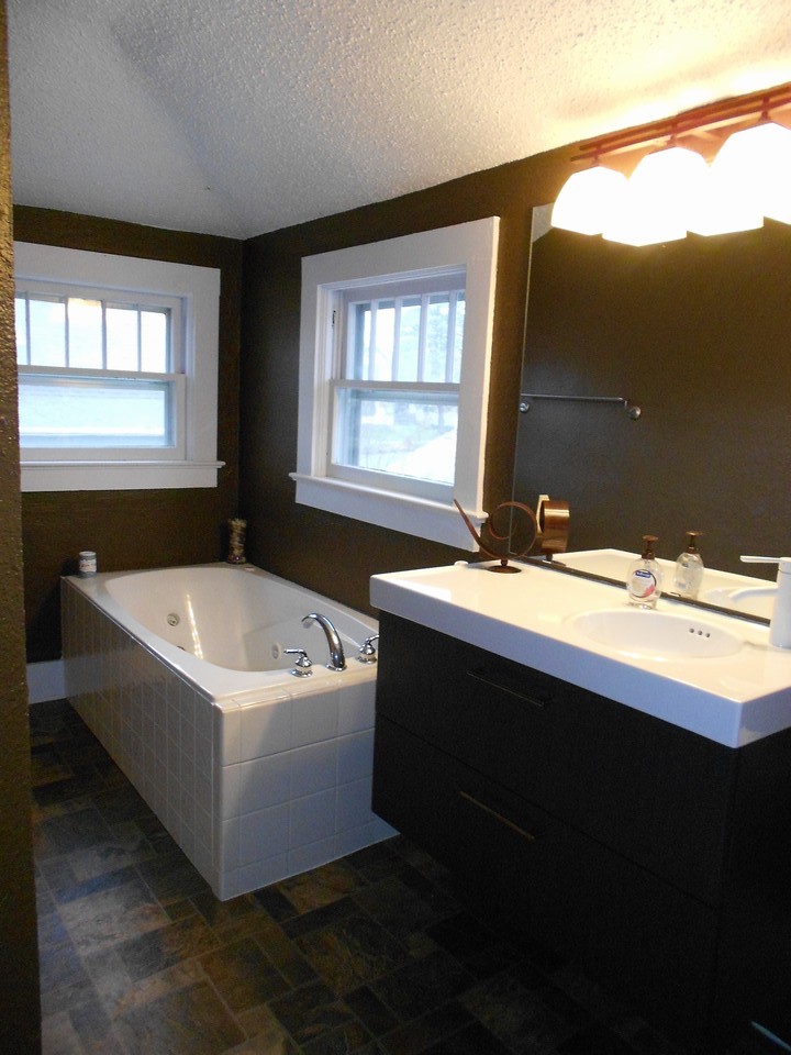 upstairs bathroom