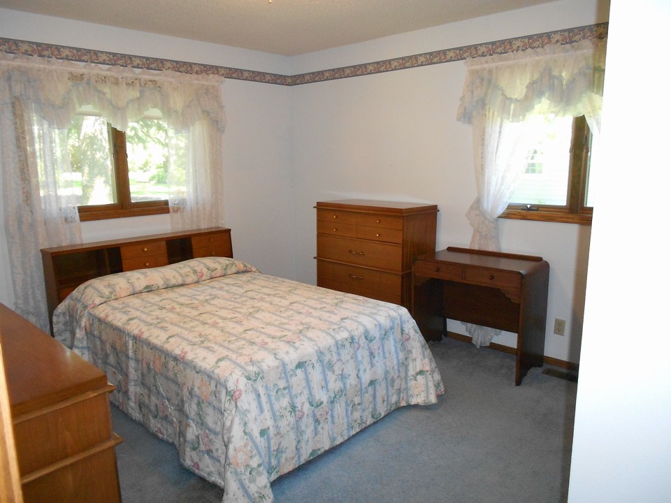 bedroom 3 on main floor