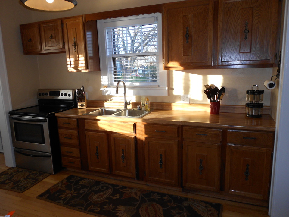 kitchen hardwood floors, stainless steel appliances