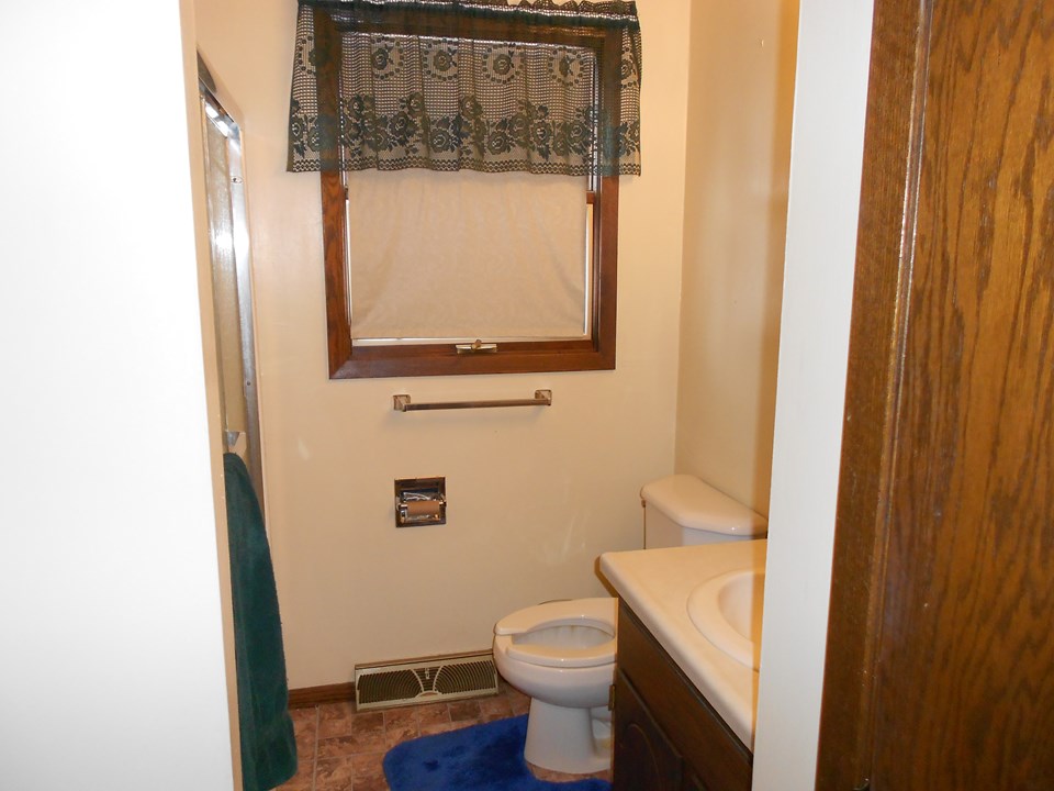 full bathroom
