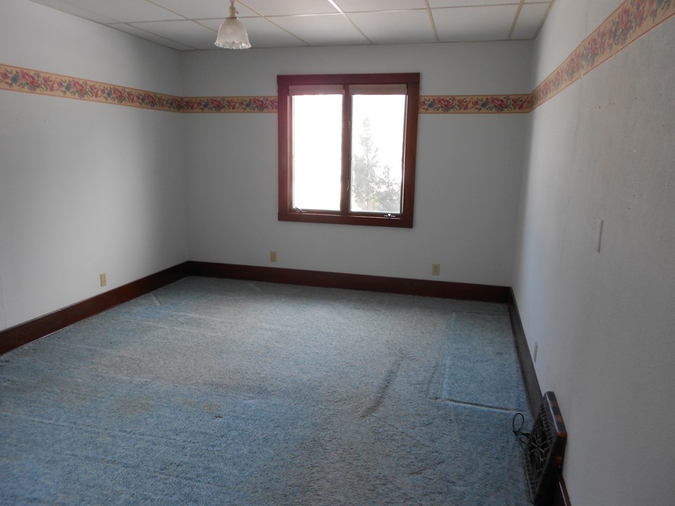 bedroom 1 very large