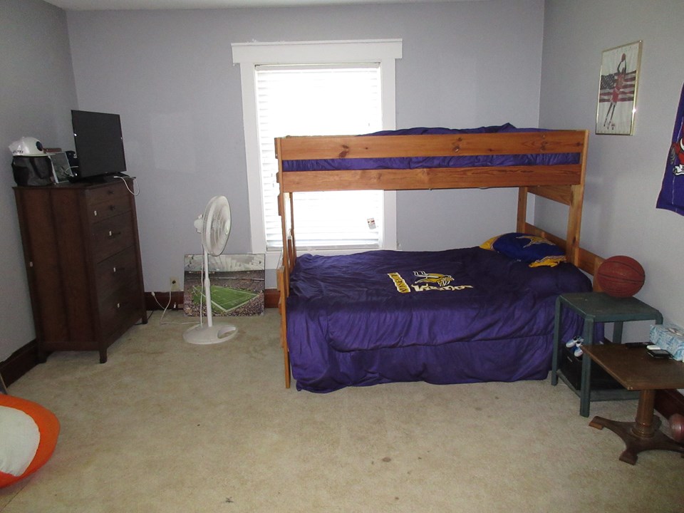 upstairs bedroom 3