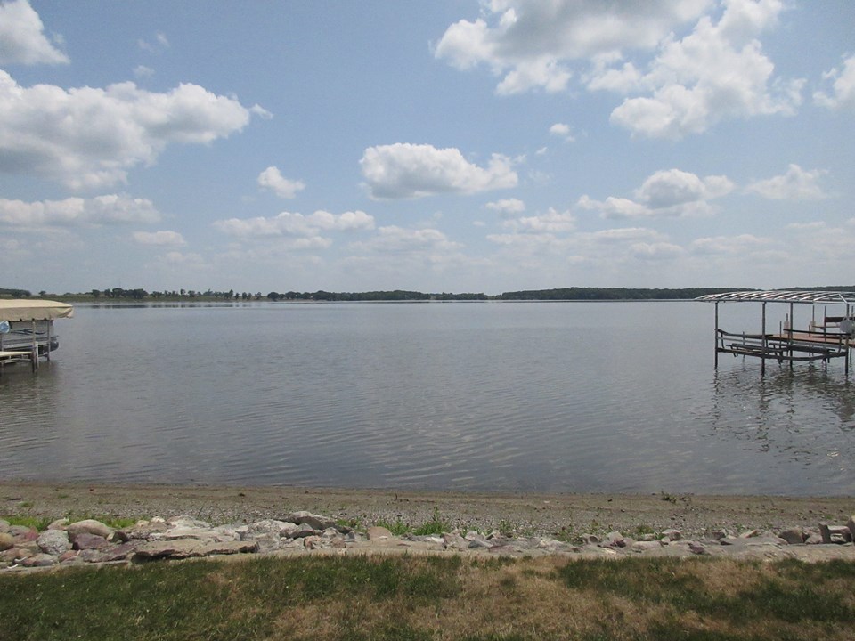 75 feet of lakeshore plenty of room for a dock.