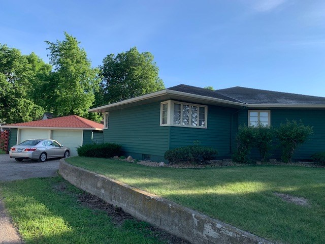 2 car detached garage