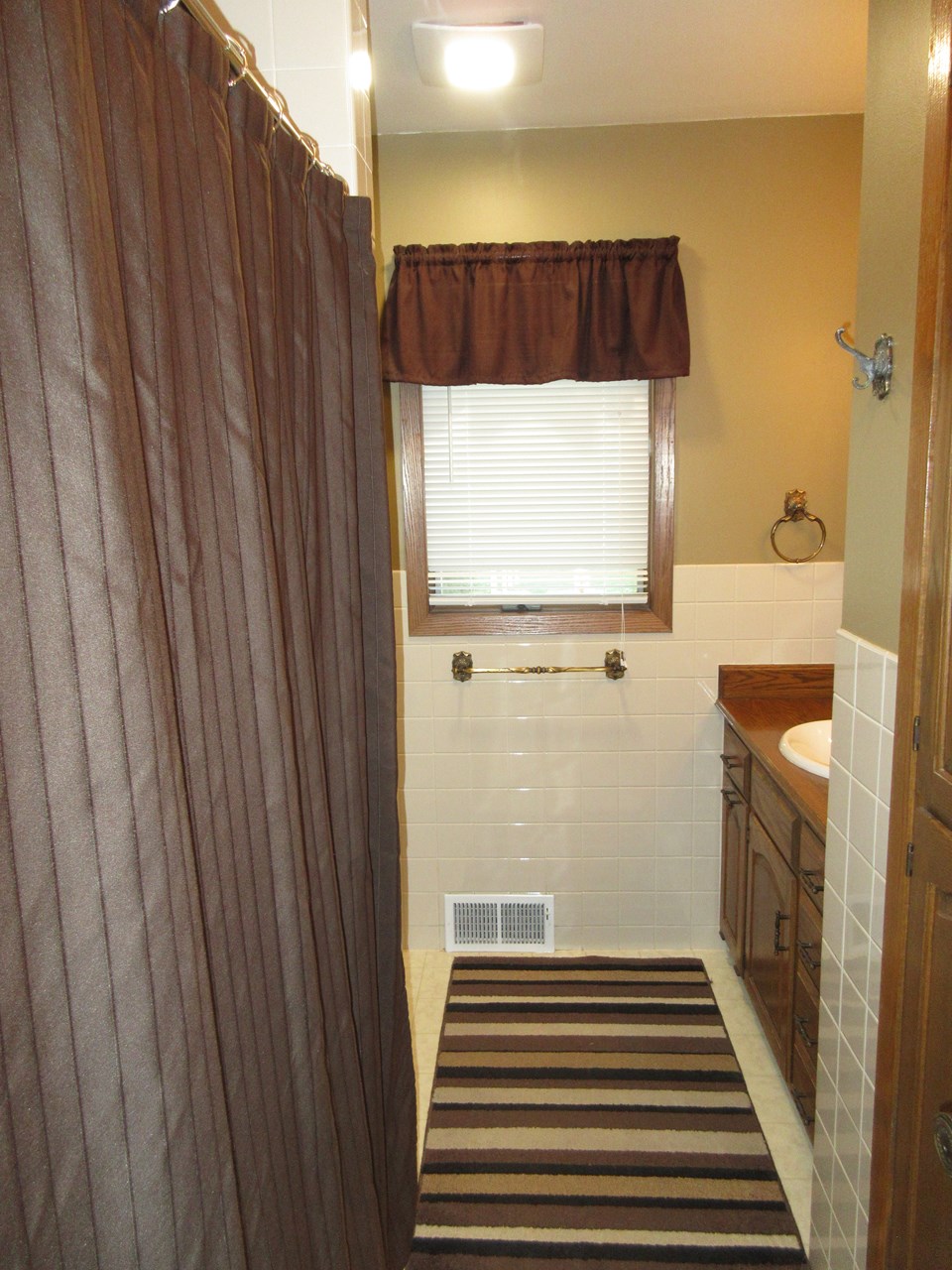 full bath on main floor
