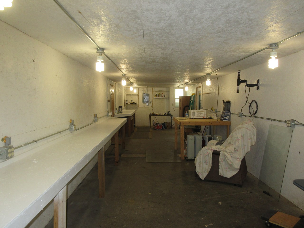 middle shop