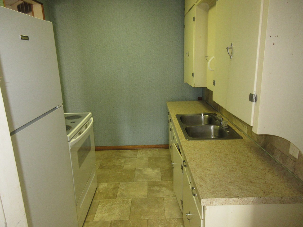apartment 1 kitchen