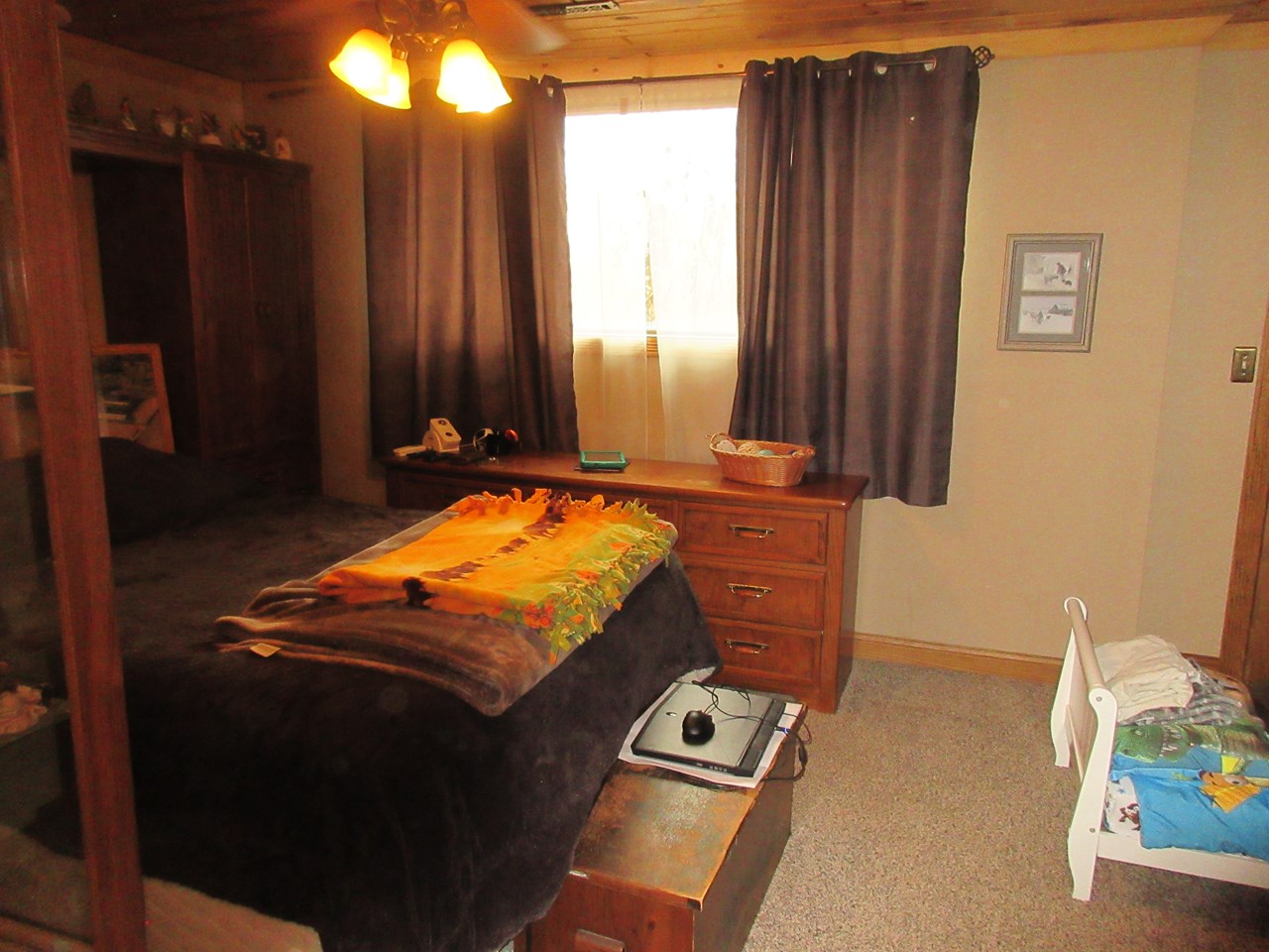 basement bedroom