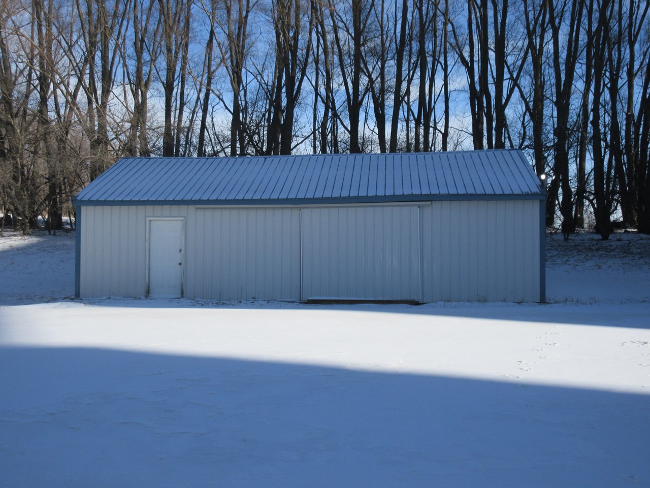 24x40 building concrete floor and electrical.