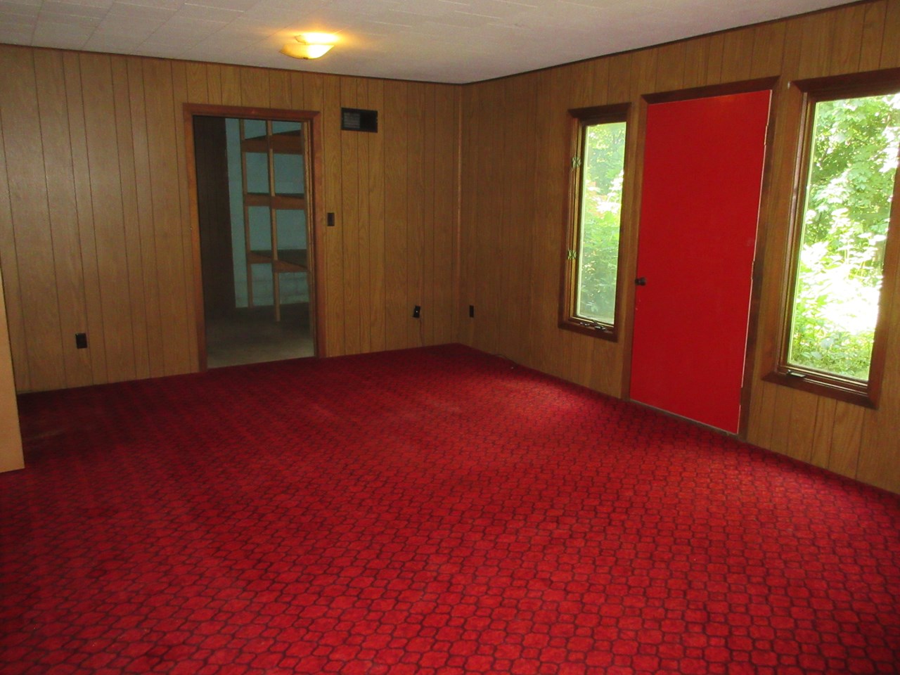 family room walk out basement