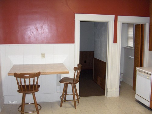 kitchen with counter eating area